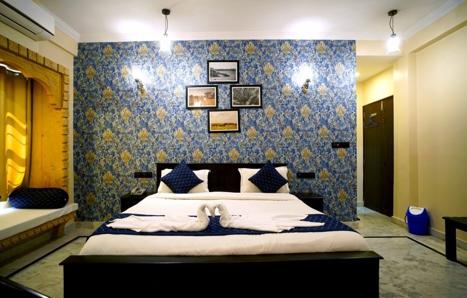 Deluxe AC Room